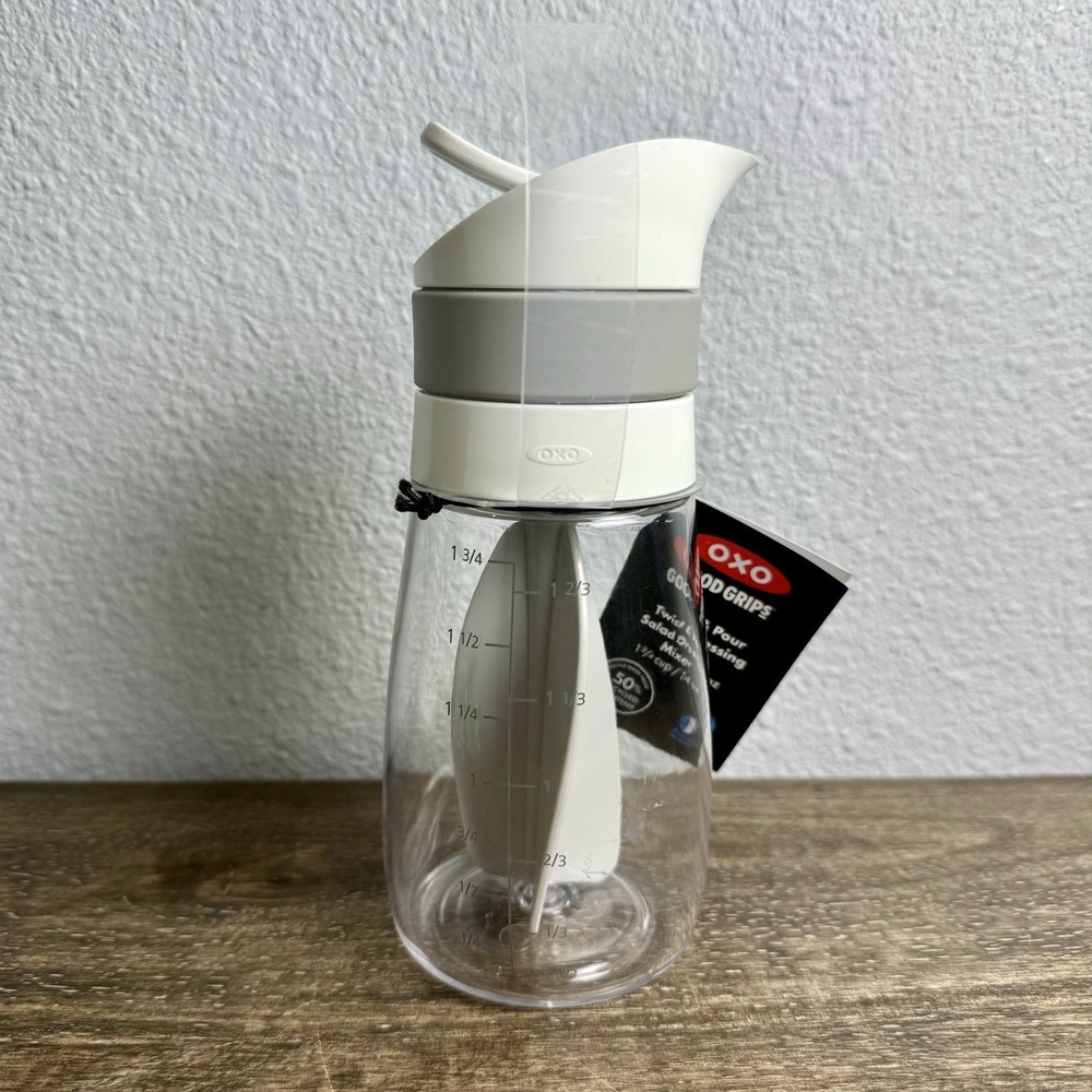 OXO "Good Grips" Salad Dressing Mixer And Serving Container (NEW WITH TAGS) 14oz